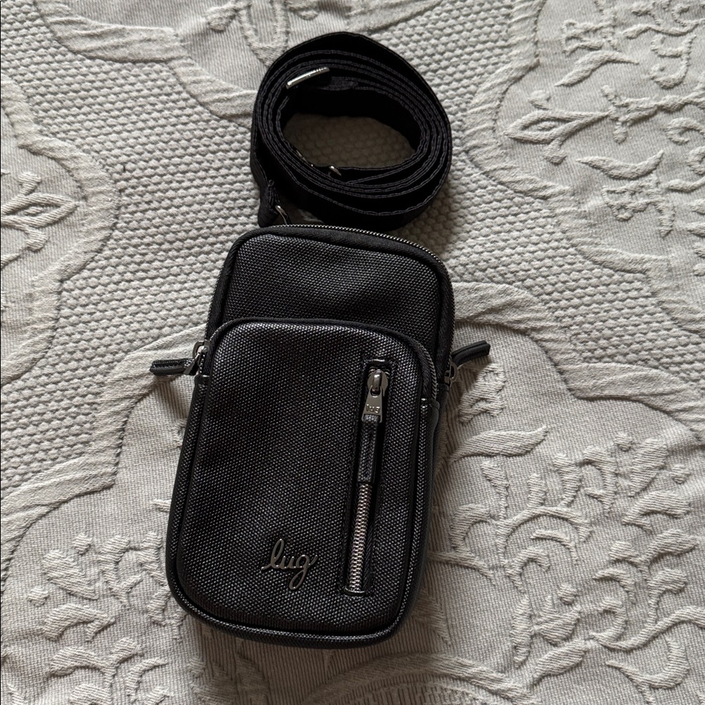 NWOT Lug Pitter Patter Matte Luxe VL Crossbody Bag Black